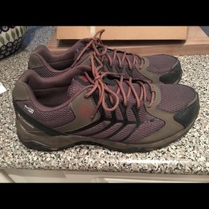 Columbia hiking shoes